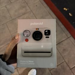 Polaroid Now Instant Camera 