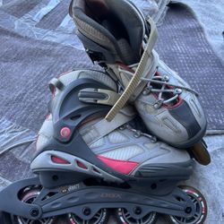 DBX girls in line skirts size 8