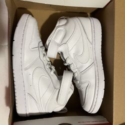 Boys 13c White Hightop Nike Shoes 