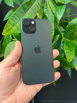 iPhone 15 - Unlocked - 128GB