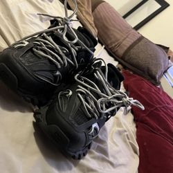 Balenciaga runners