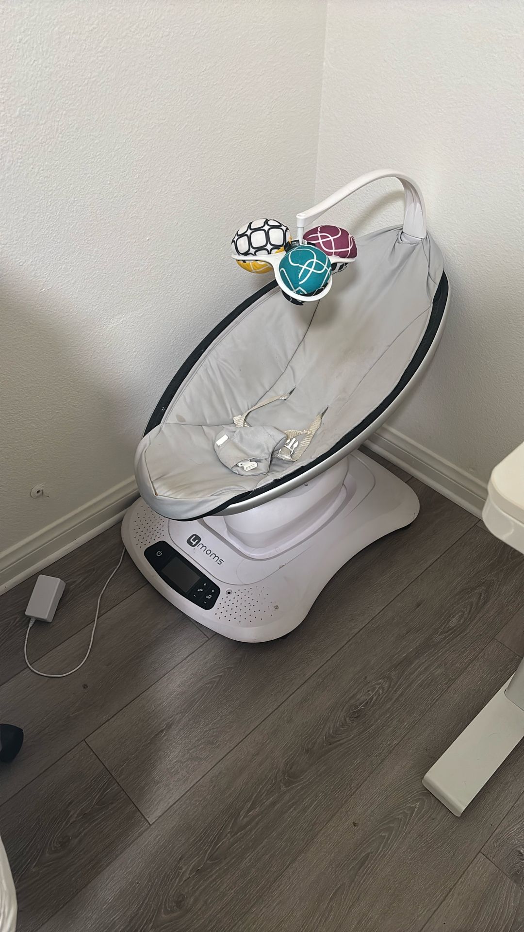 4 moms Mamaroo