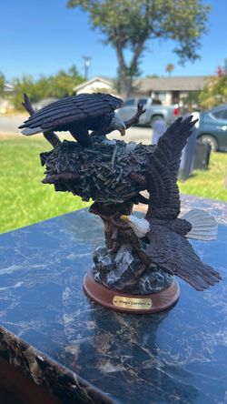 Bradford exchange winged guardians bald eagle structure