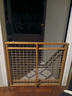 Pet Gate /baby Gate/ Pilsen Area Pick Up