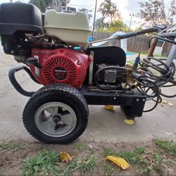 Commercial Pressure Washer 