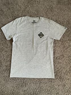 Salty Crew 3pack T-shirts Men’s Size M, L