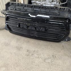 Ram 1500 Grille