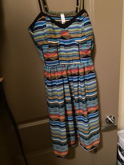 Medium dress with pockets
