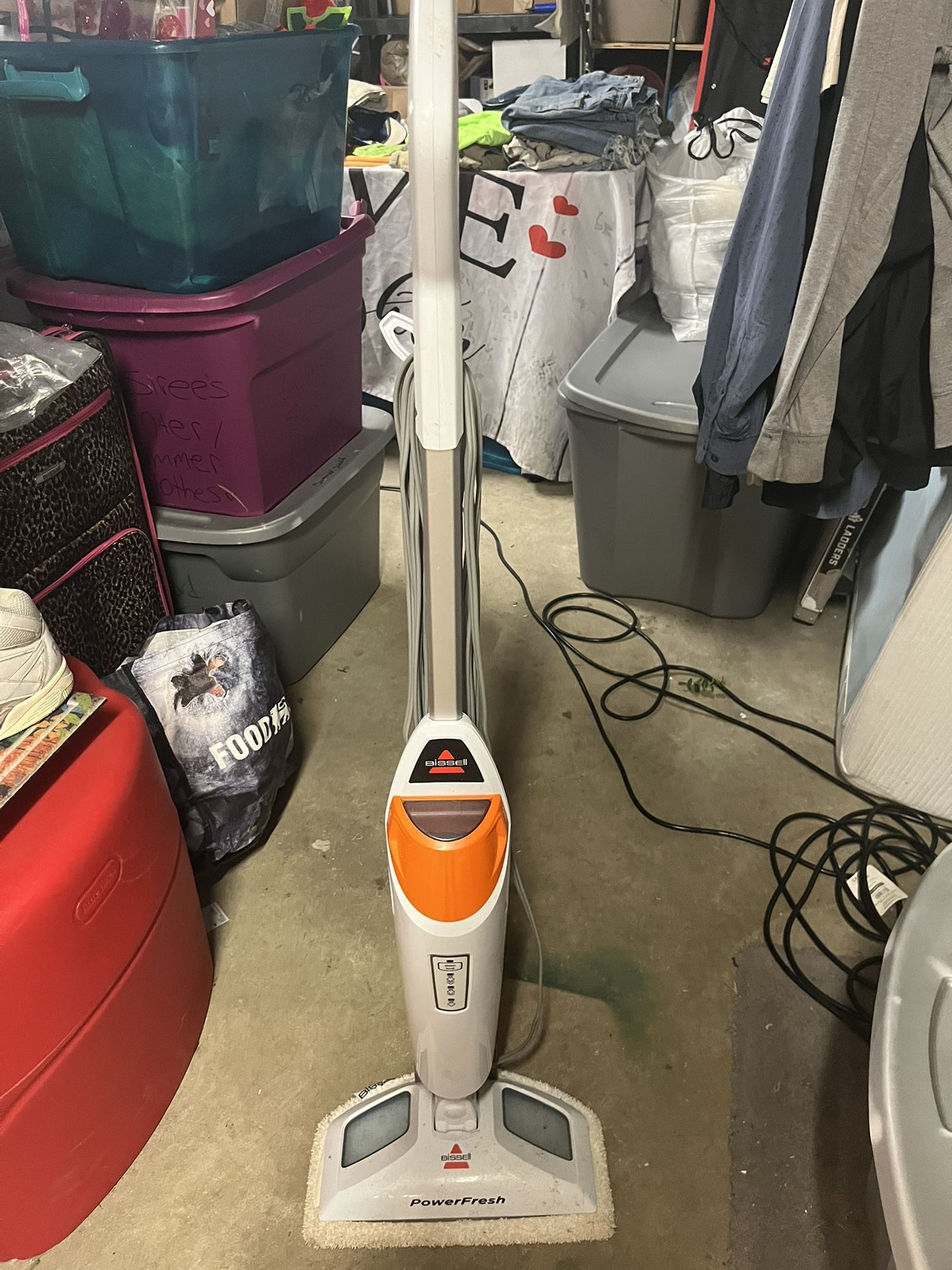 PowerFresh® Pet Lift-Off® 2-in-1 Scrubbing & Sanitizing Steam Mop