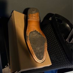 Dress shoes