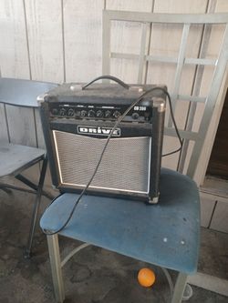 Drive CD200 Bass Guitar Amp