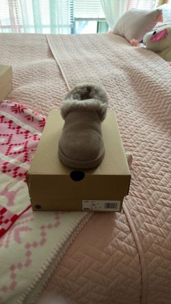 Ugg Slip On