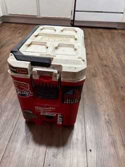 Milwaukee lunch box