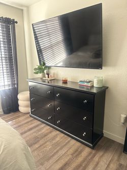 Dresser and nightstand