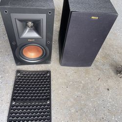 Klipsch R-15M Speakers