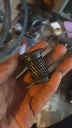 Goon fork top cap