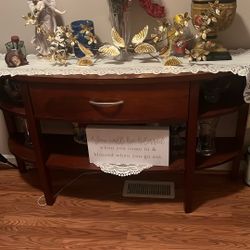 Hall Entry Table