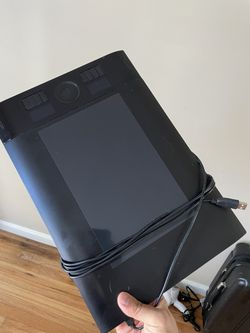 Wacom Tablet Intuos 4 (no Pen)