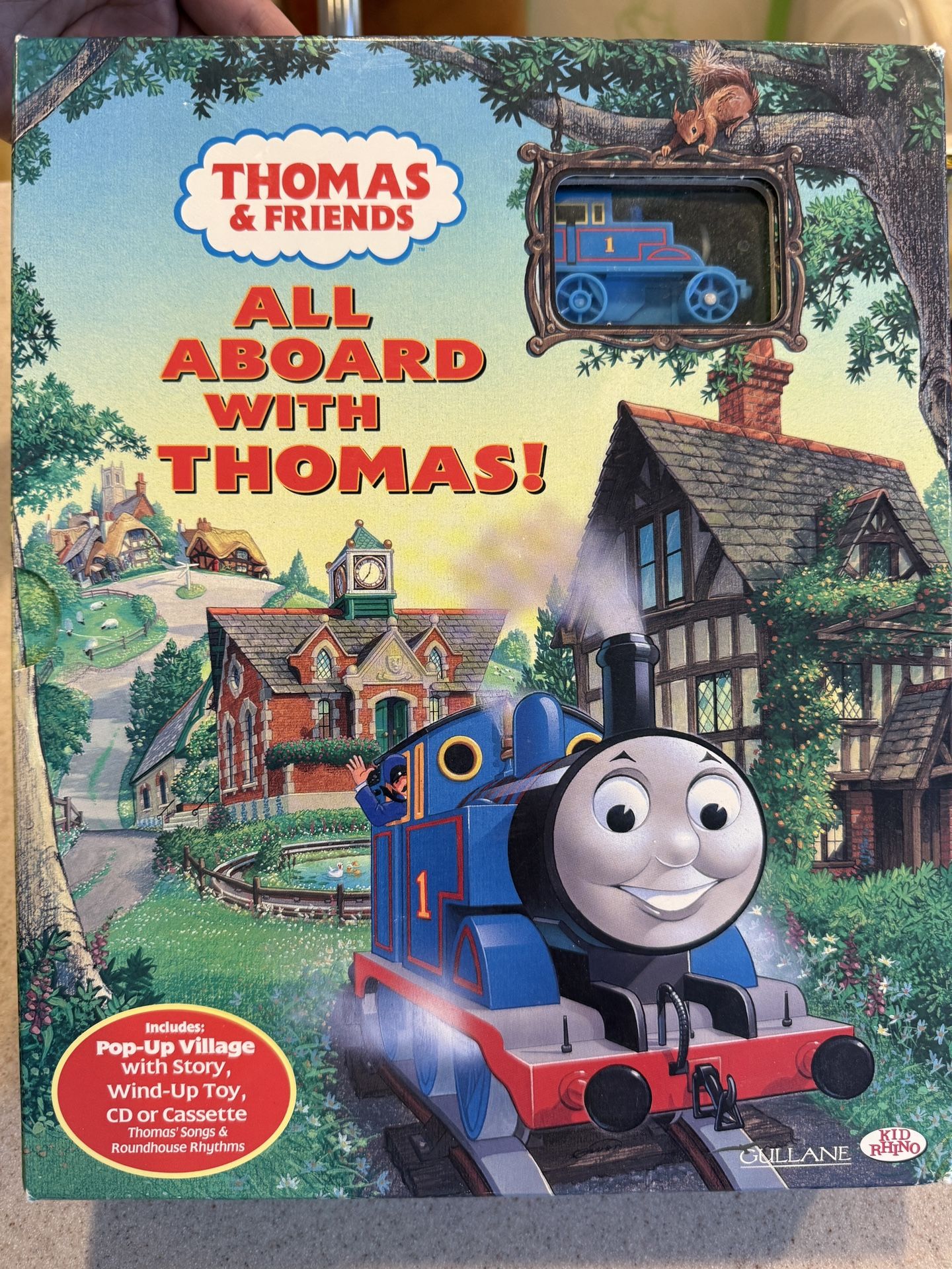 Thomas The Tank Engine - Rare Pop Up Book / Village!
