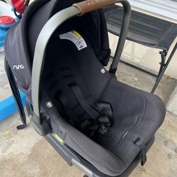 Nuna Pipa Lite Infant Car Seat