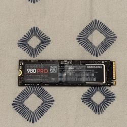 Samsung 980 Pro 1TB NVME Gen 4 SSD/Storage Drive