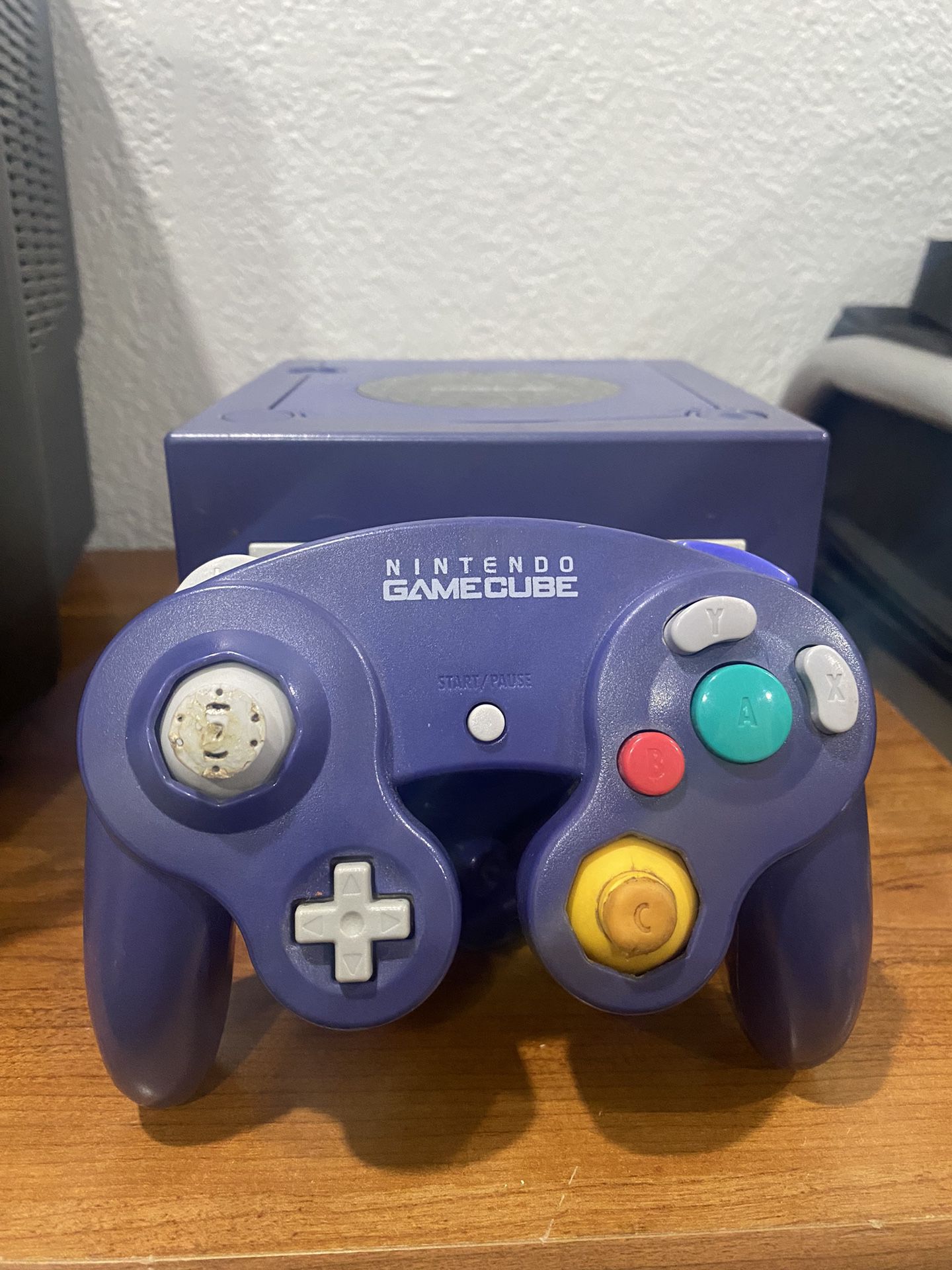 Nintendo Gamecube Indigo Purple Console Comes With Controller As Well In Good Condition Can Meet Up Public 