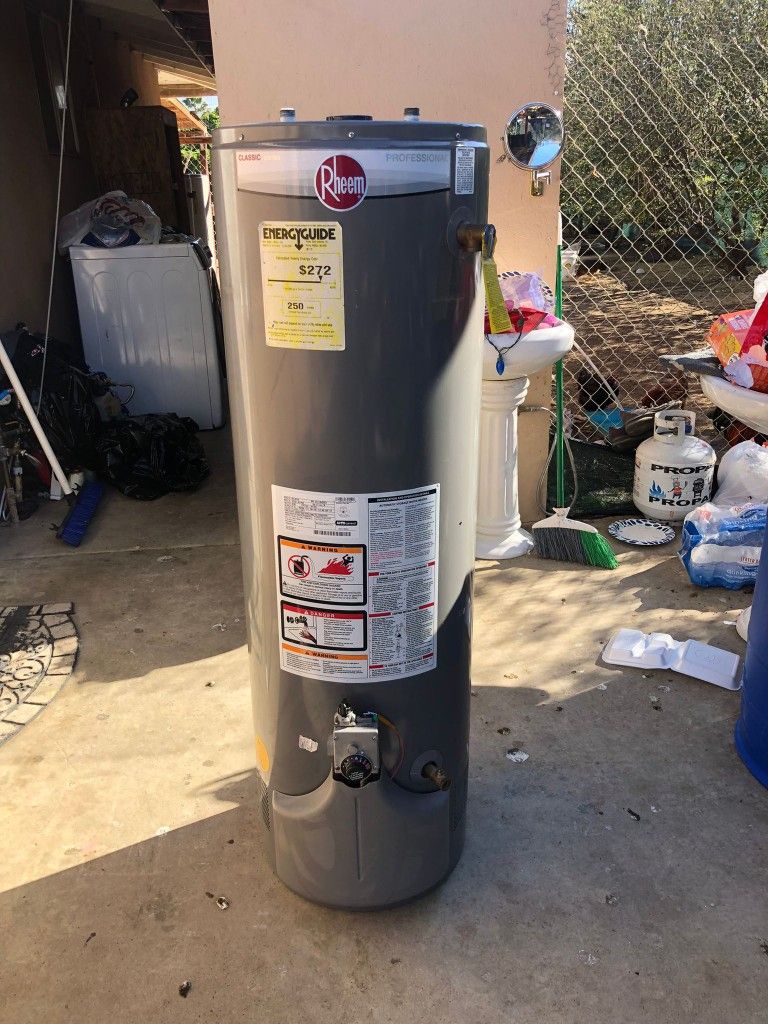 Water heater boiler 30 gallons 
40 gallons and 50 gallons WE HAVE NEW WATER HEATERS ASK FOR PRICE