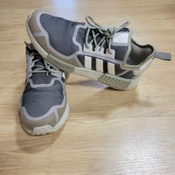 adidas Originals X Pharrell Williams Black Ambition NMD_R1 Shoes Men’s Size 10