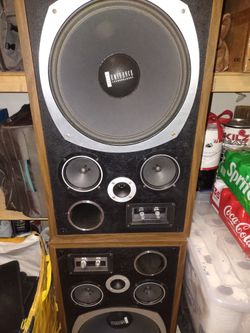 2 Party Speaker Good Condition