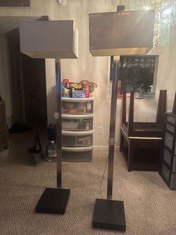 2 standing lamps
