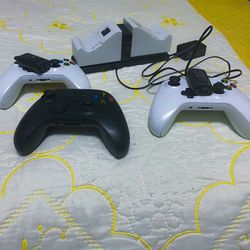 🎮 Xbox Controller Bundle + Charger & Batteries — Only $55! 🎮