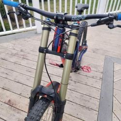 GT Fury Expert Downhill Bike 