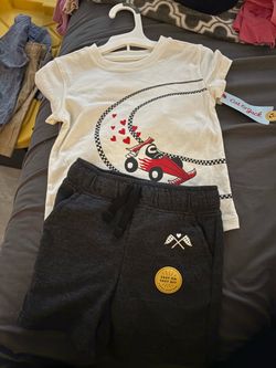 Cat & Jack 2 piece clothes   18 months