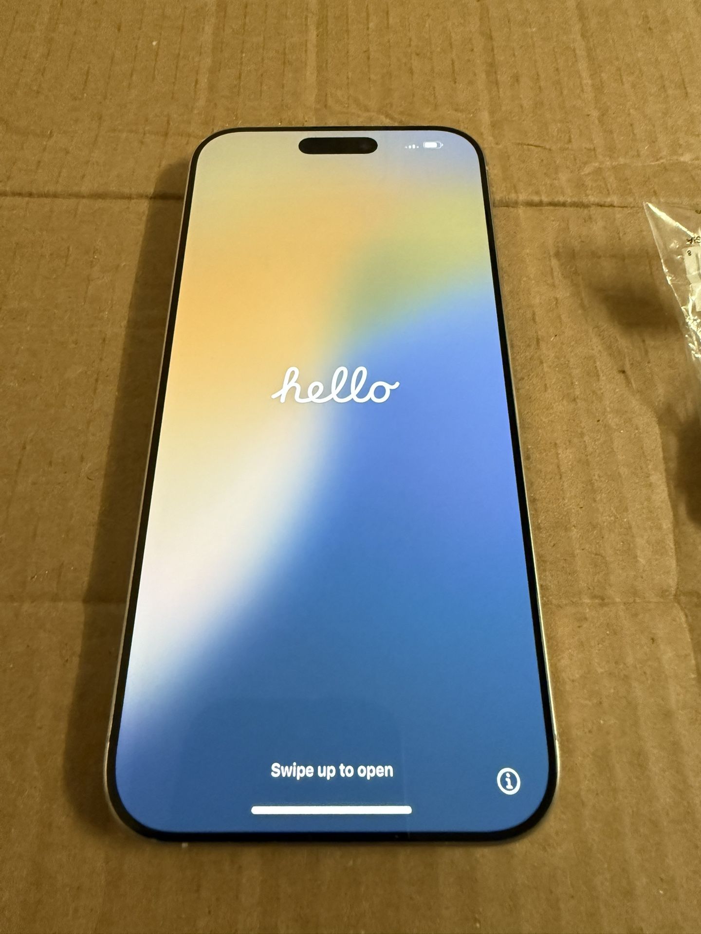 Apple iPhone 16 Pro Max 256GB Unlocked - White