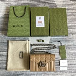 Gucci's Signature GG Marmont Bag
