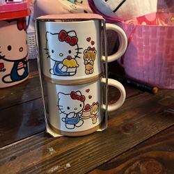 Hello Kitty, coffee mugs