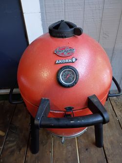 AKORN JR  CHAR GRILLER SMOKER BBQ