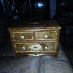 Vintage Wooden Jewelry Box With A Marquetry Inlay Design 