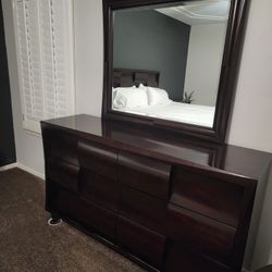 King Bedroom Set