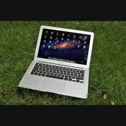 Apple MacBook Air 11" Working Great Charger  Included 