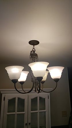 5- LIGHT CHANDELIER