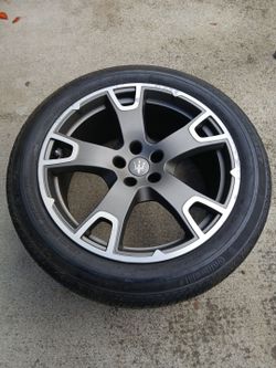 Maserati Levante Tires & Wheels