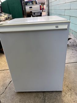 Refrigerator and freezer