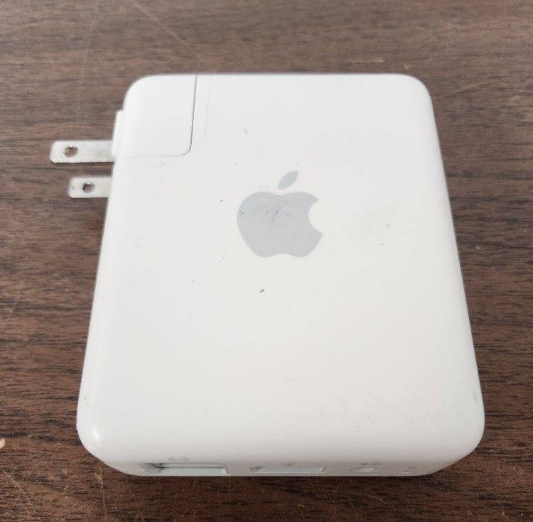 Apple Airport Express Base Station Model A1084