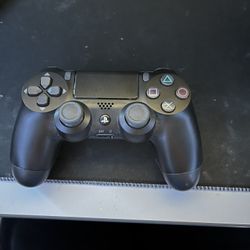 PS4 Controller