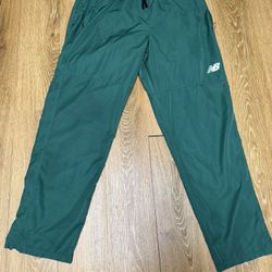 Size Large new balance pants 
