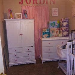 Changing Table And Armour 