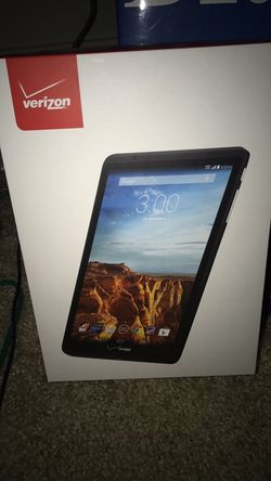 Elypsis 8 with powered full keyboard like New!! Never used!