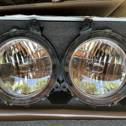 Jeep Gladiator headlights OEM