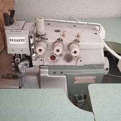 Pegasus Ovelock 5 Threads Sewing Machine 